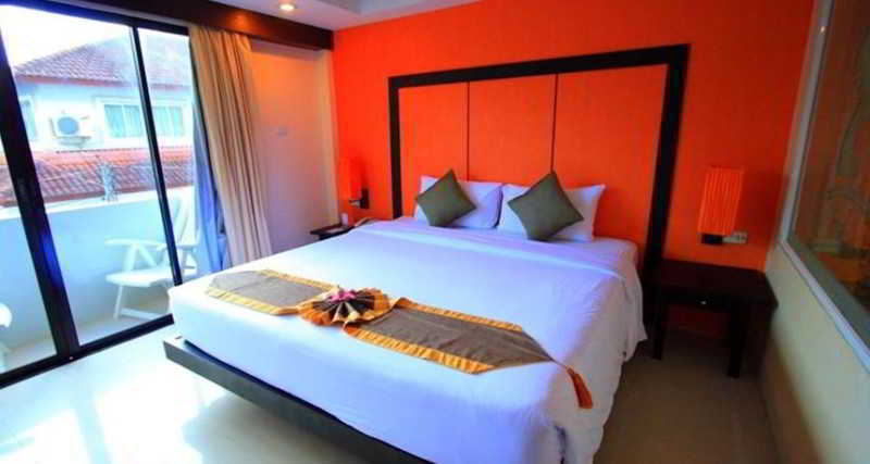 The Royal Palm Beach Front Patong Kültér fotó