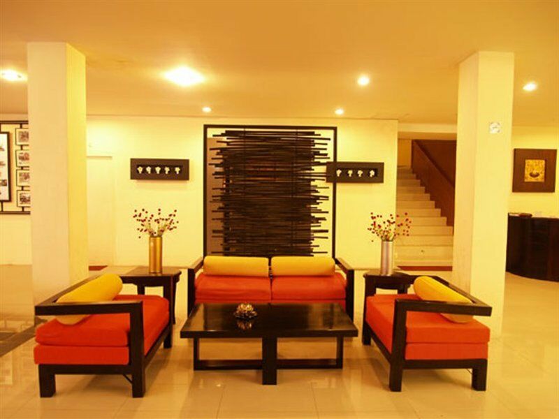 The Royal Palm Beach Front Patong Kültér fotó